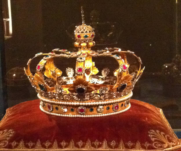 munich treasury crown
